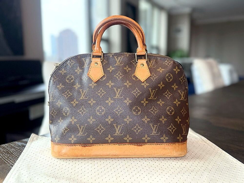 Authentic Louis Vuitton Alma PM Monogram Canvas Handbag Gold Hardware